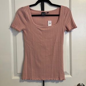 GAP Lettuce Edge Tee